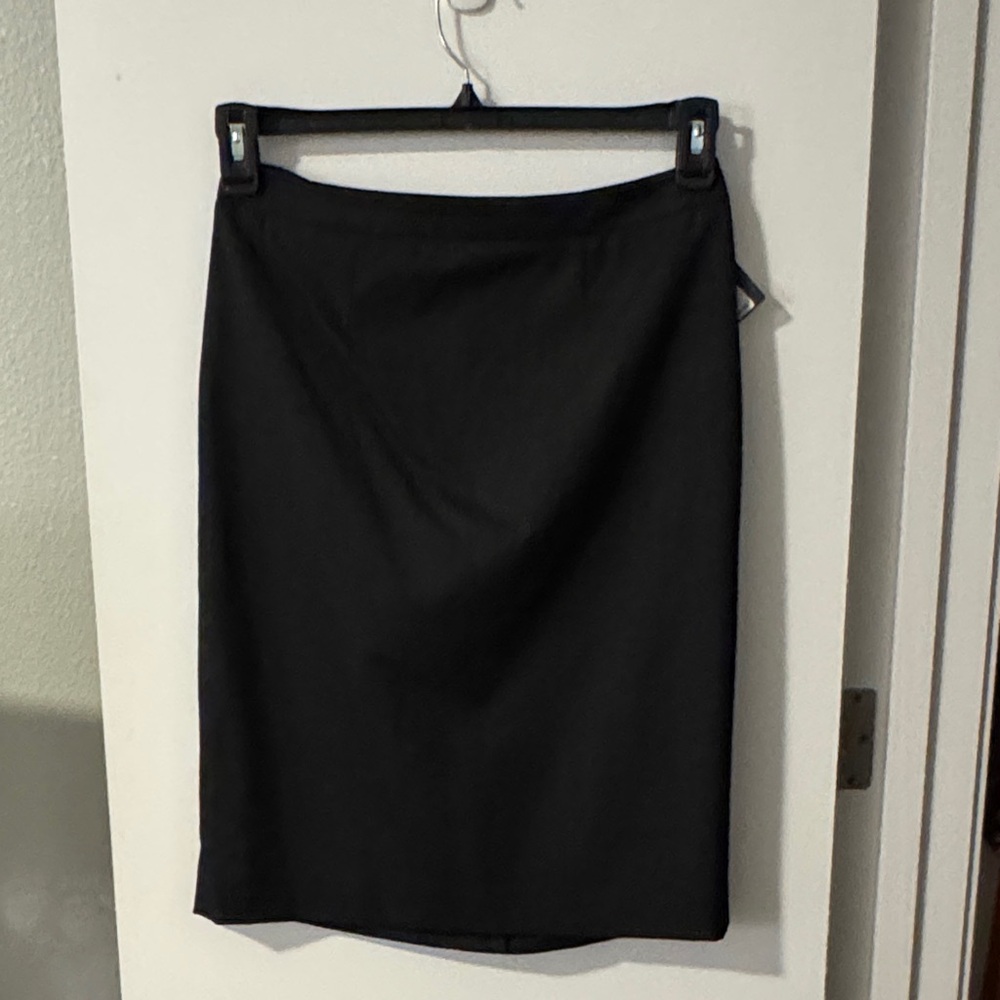 Halogen Elegant Black Pencil Skirt